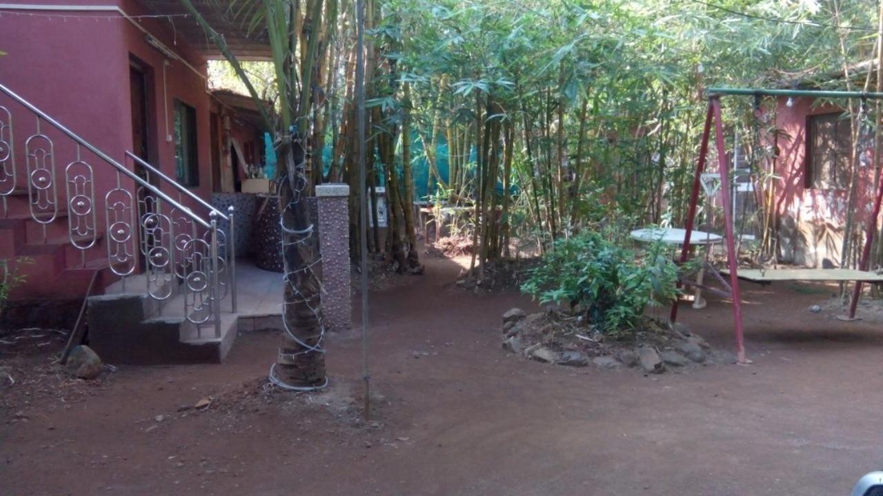 Samartha Cottage, Varsoli Alibag Luaran gambar