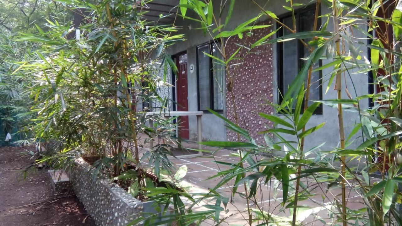 Samartha Cottage, Varsoli Alibag Luaran gambar